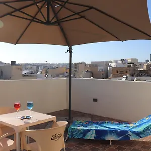 apt-st-julians-penthouse-3-minutes-walk-from-seafront.qawrahotelsmalta.org/